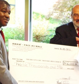 Don de l’Association des Maliens de Washington aux refugiés, le 20 Octobre 2012 