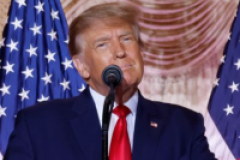 Trump annonce sa candidature à la présidentielle américaine 