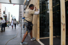 Washington se barricade par crainte de manifestations