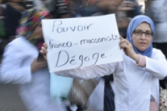 Un gouvernement de “40 voleurs contre 40 millions” d’algériens