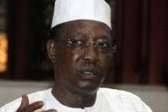 Idriss Deby prête serment sous haute tension