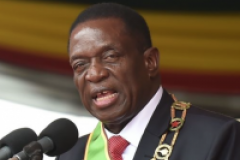 Le “crocodile" promet de tourner le dos à l'ère Mugabe