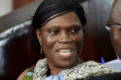 Sous pression, Ouattara relâche Simone Gbagbo